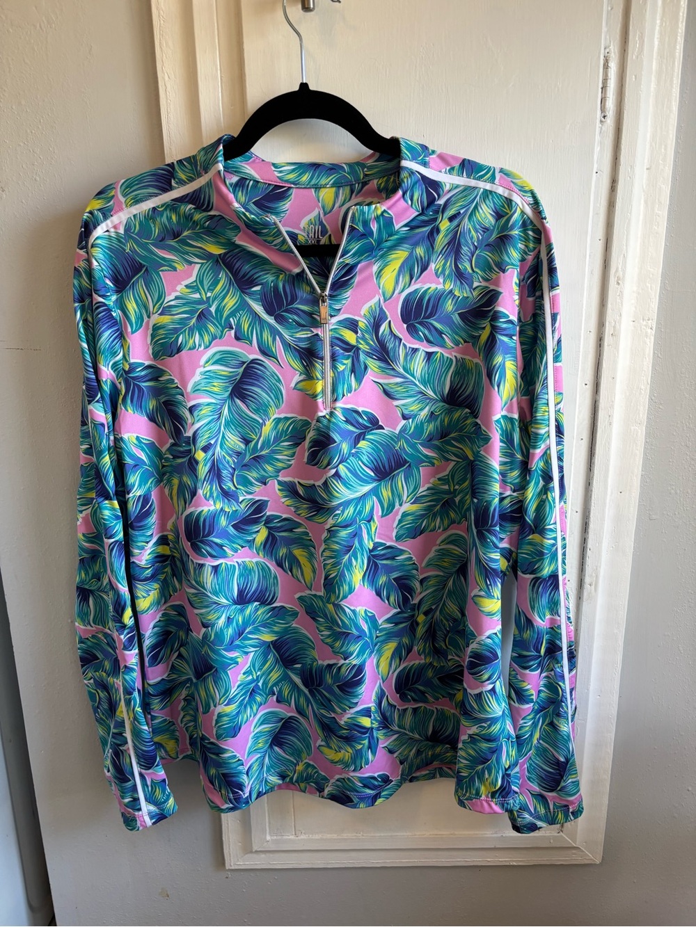 Tail Women's Pink Long-Sleeve with Blue-Green Leaf Print